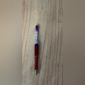 America beaded pen
